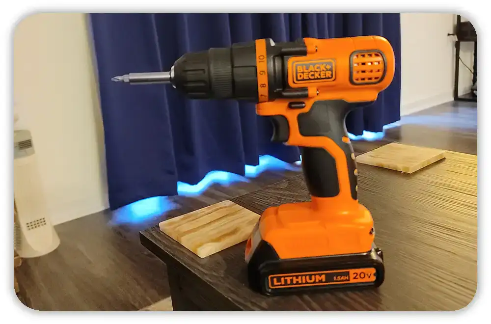 Inspect Contacts and Battery Fit