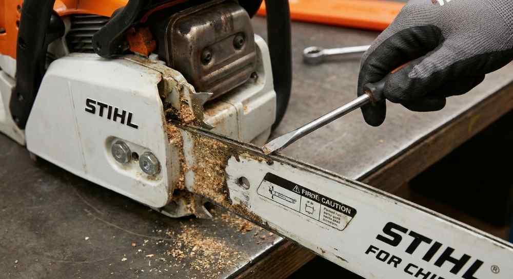 Chainsaw Blade Is Not Moving