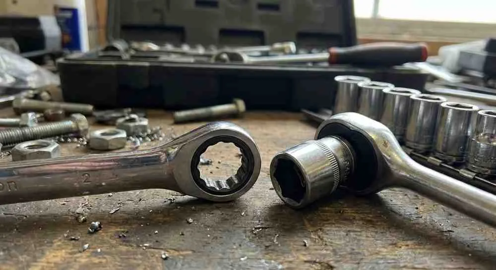 Ratchet Wrench vs Socket Wrench Comparison