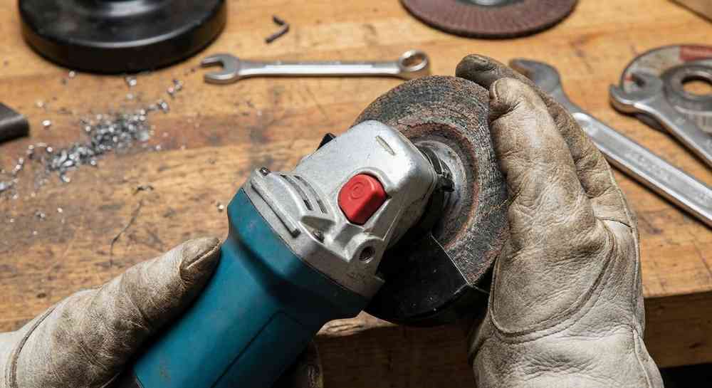 Change Angle Grinder Blade Without Tool