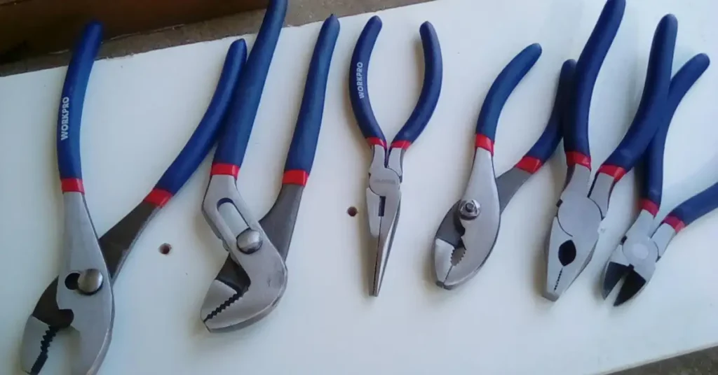 How to Clean Rusty Pliers