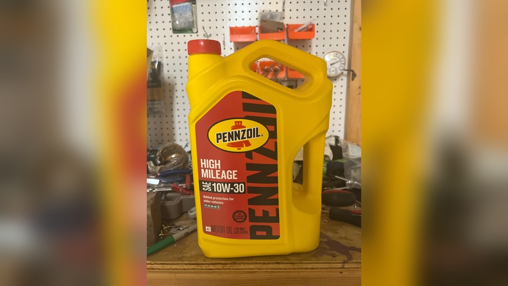 Can I Use Synthetic Oil in My Lawn Mower