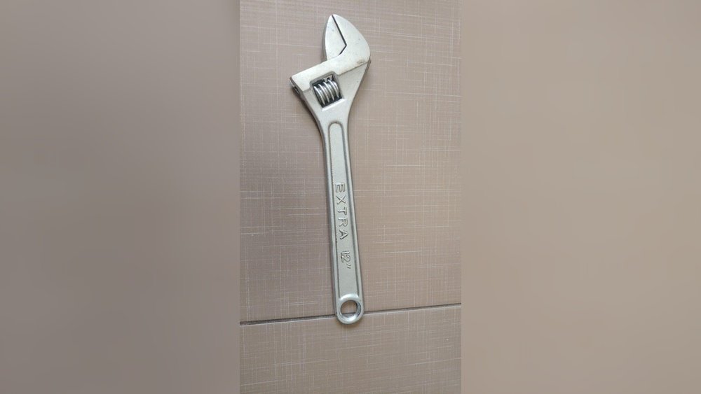 Crescent Wrench Vs Monkey Wrench