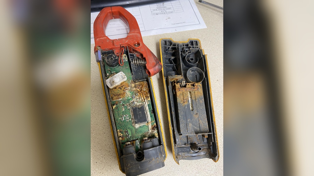 Fluke 323 Clamp Meter Not Working