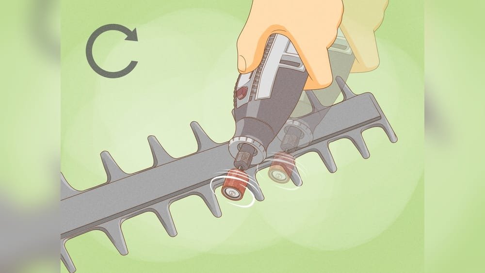 How to Clean Hedge Trimmer Blades