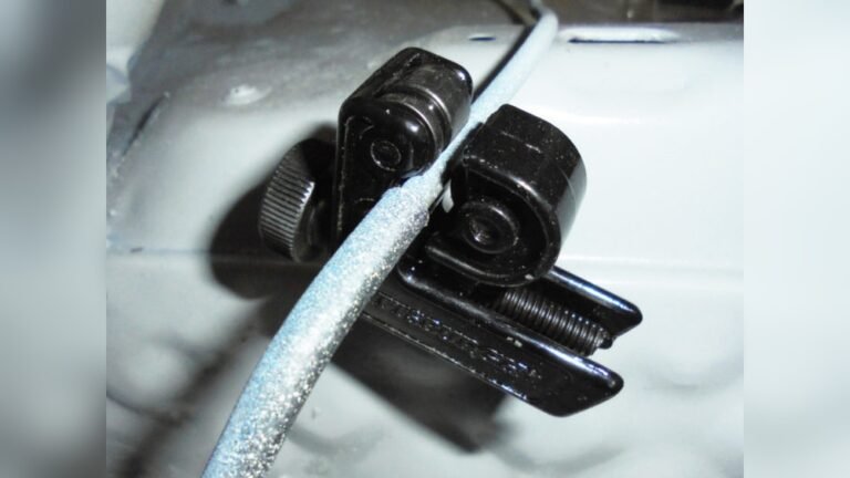 How to Cut Brake Line Without Tool