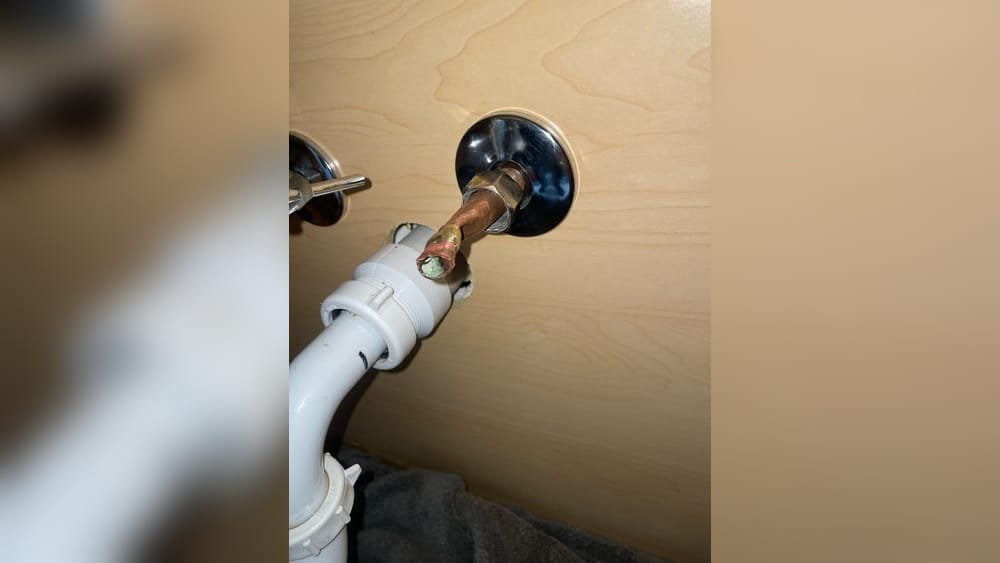 How to Cut Copper Pipe Without Pipe Cutter