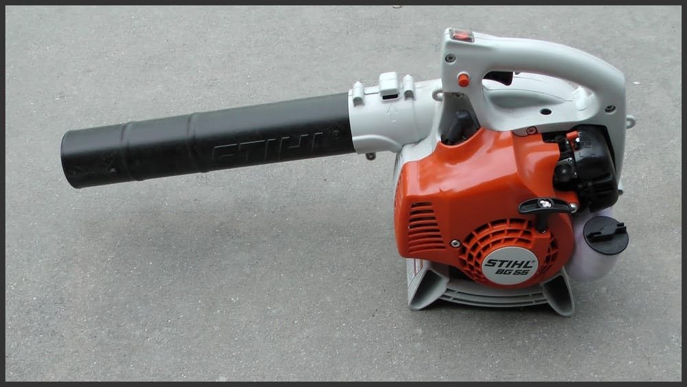 How to Start a Gas Leaf Blower
