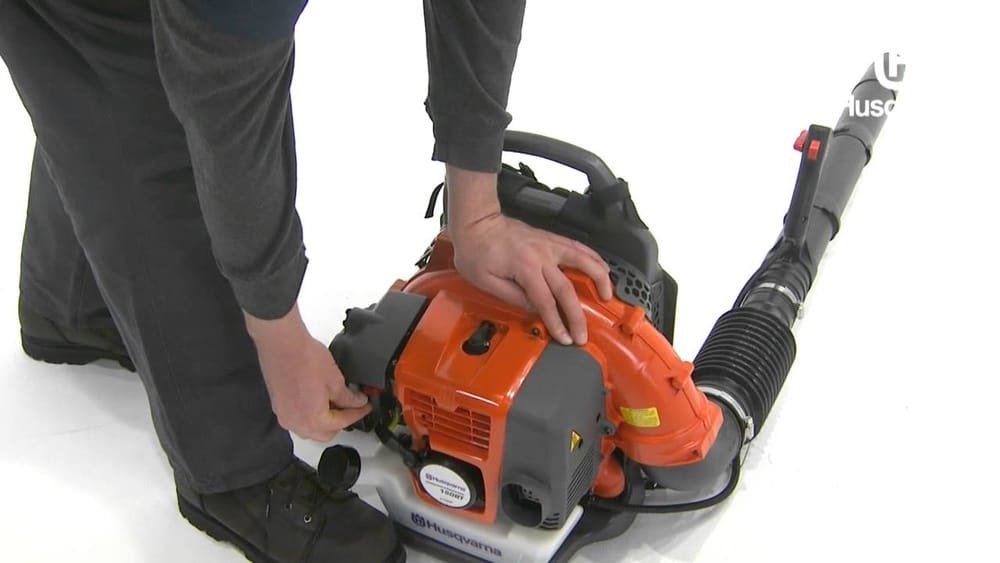 How to Start Husqvarna Leaf Blower