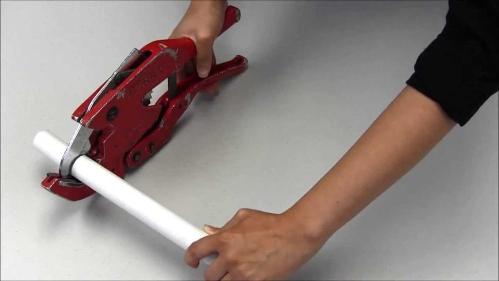 How to Use a Plastic Pipe Cutter