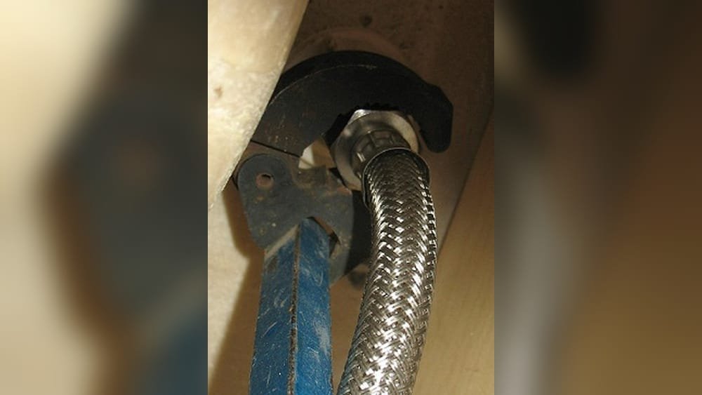 What Can I Use Instead of a Basin Wrench